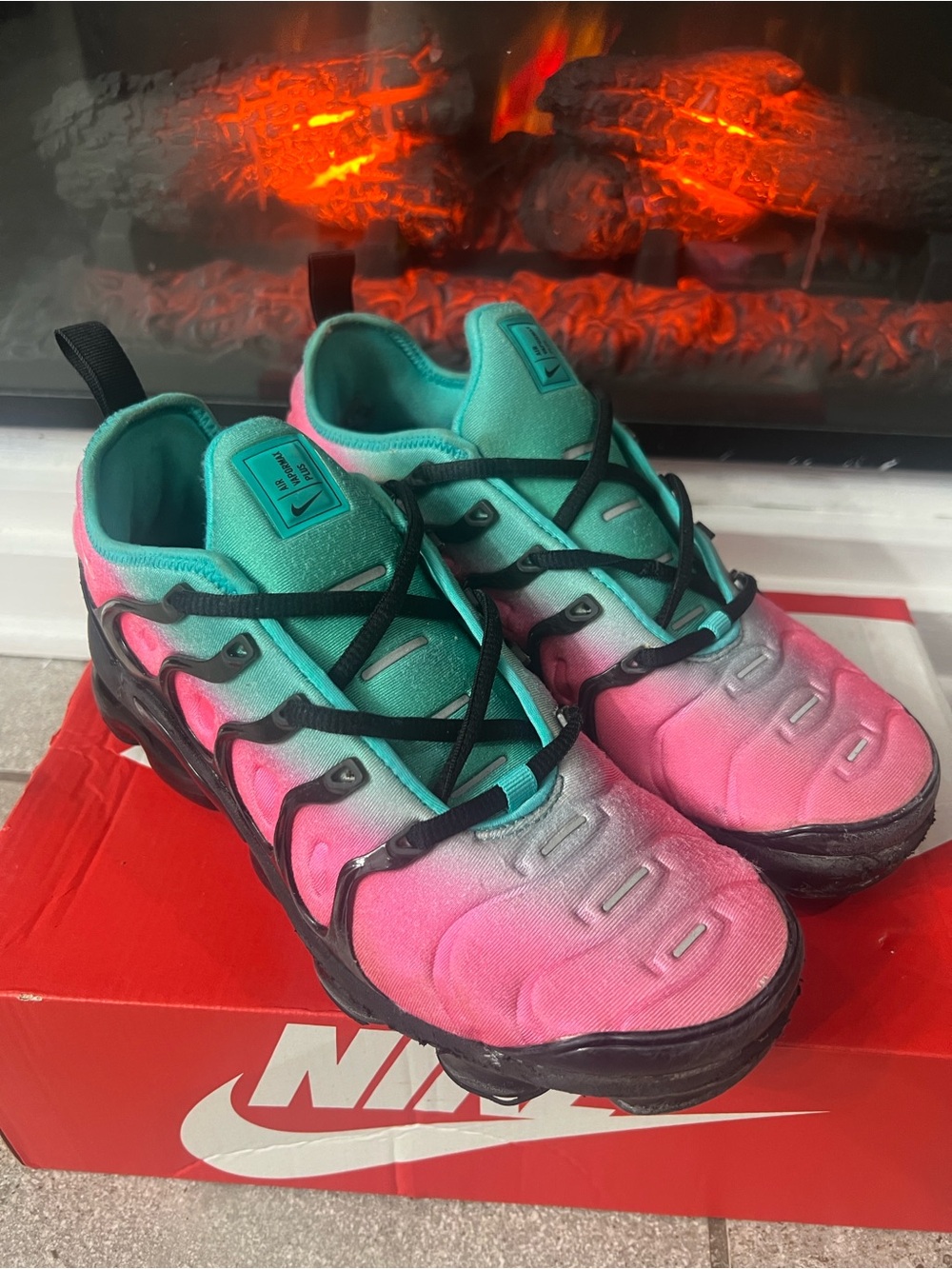 Nike Air VaporMax Plus Pink Teal Ombré Women's Lace Up Sneakers Cushioned - Picture 4 of 7